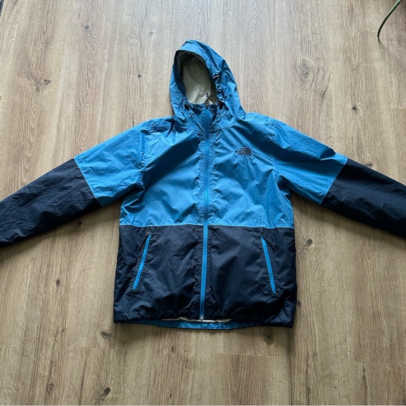 The North Face Raincoat M - Picture 1 of 3